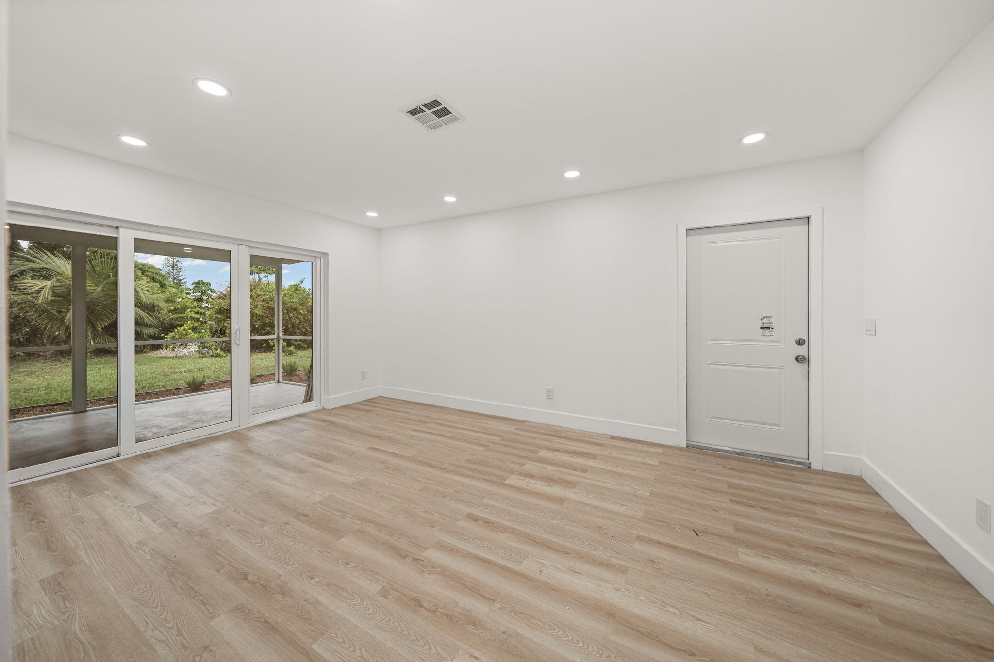 5965 CARIBBEAN Boulevard