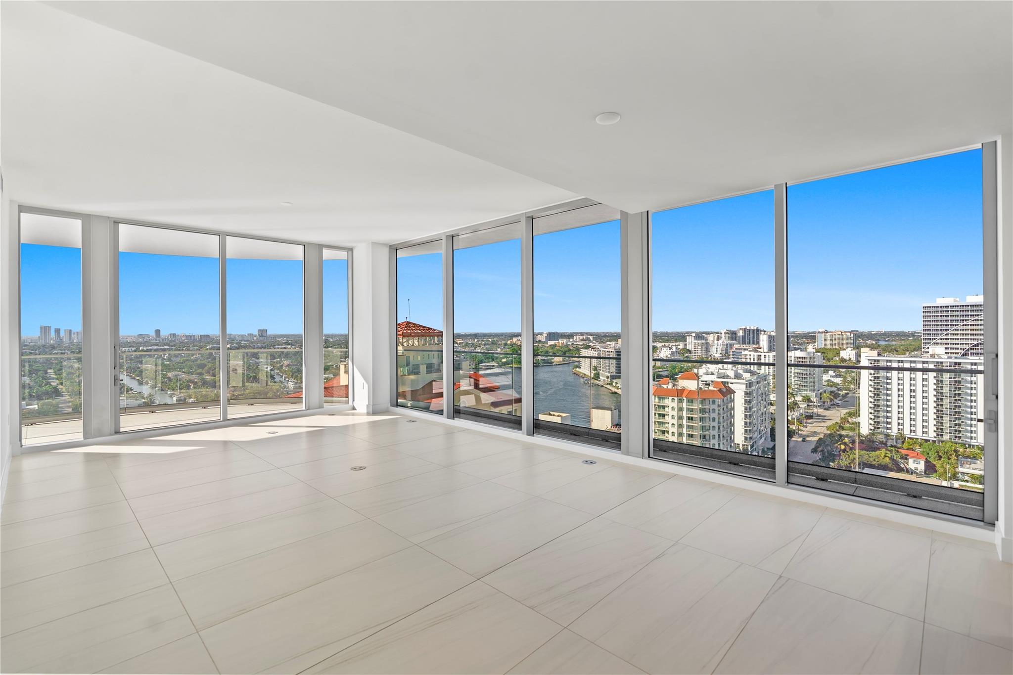 SELENE OCEANFRONT RESIDEN - Residential