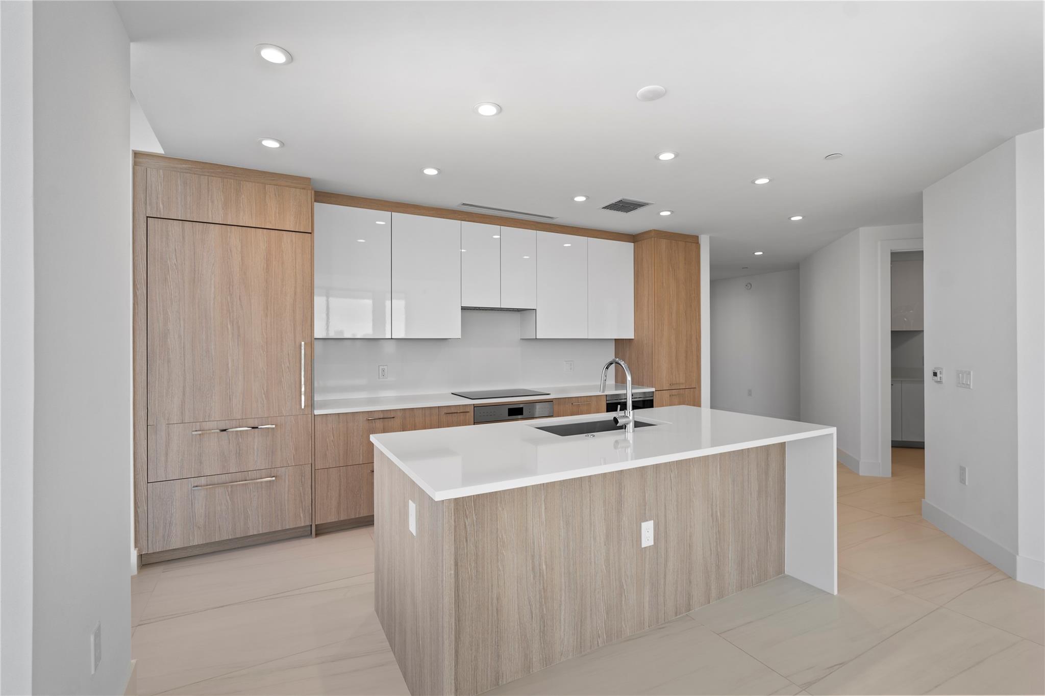 SELENE OCEANFRONT RESIDEN - Residential