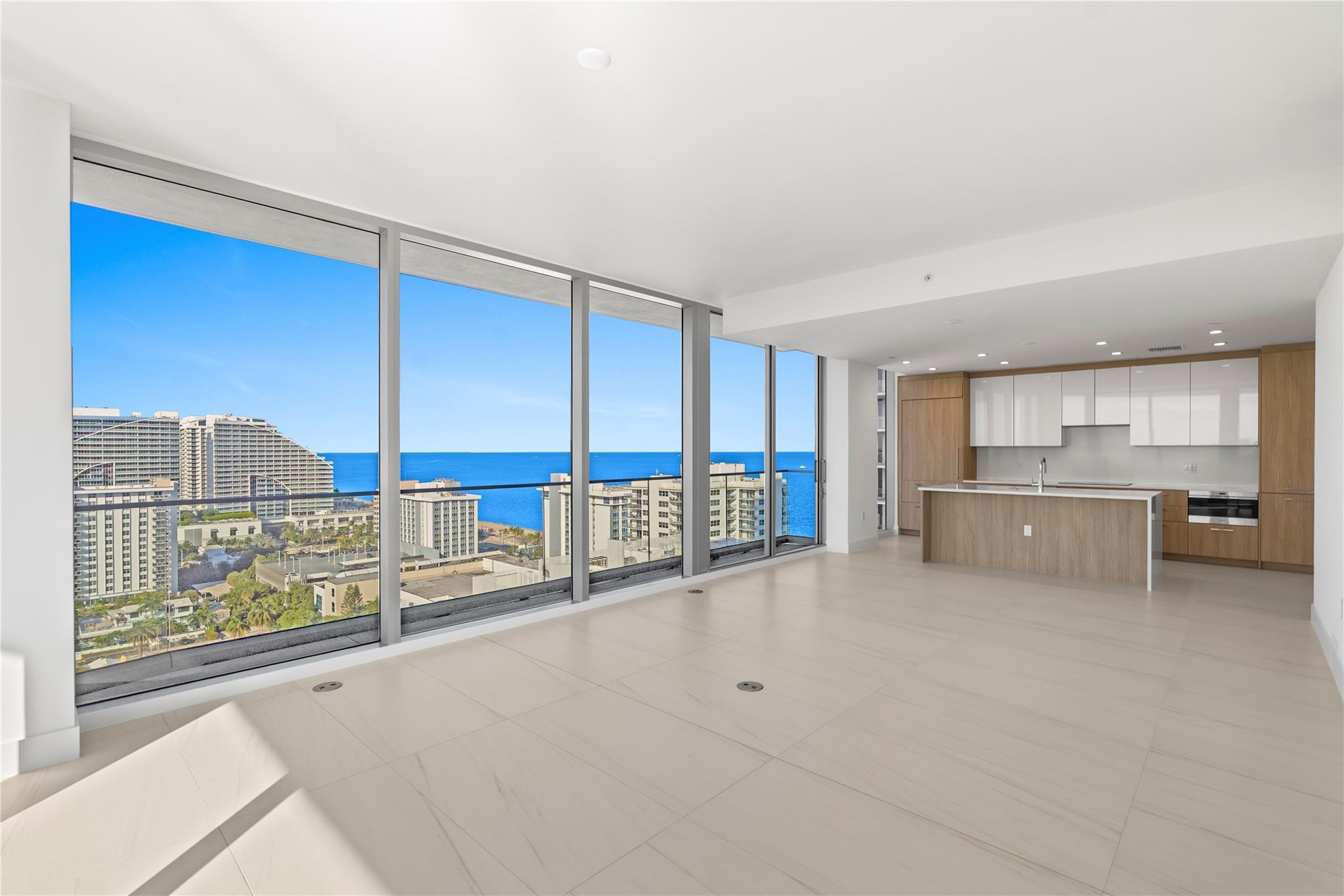 SELENE OCEANFRONT RESIDEN - Residential