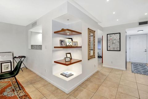 Tiny photo for 141 SW 96th Terrace #302, Plantation, FL 33324 (MLS # B26022922)