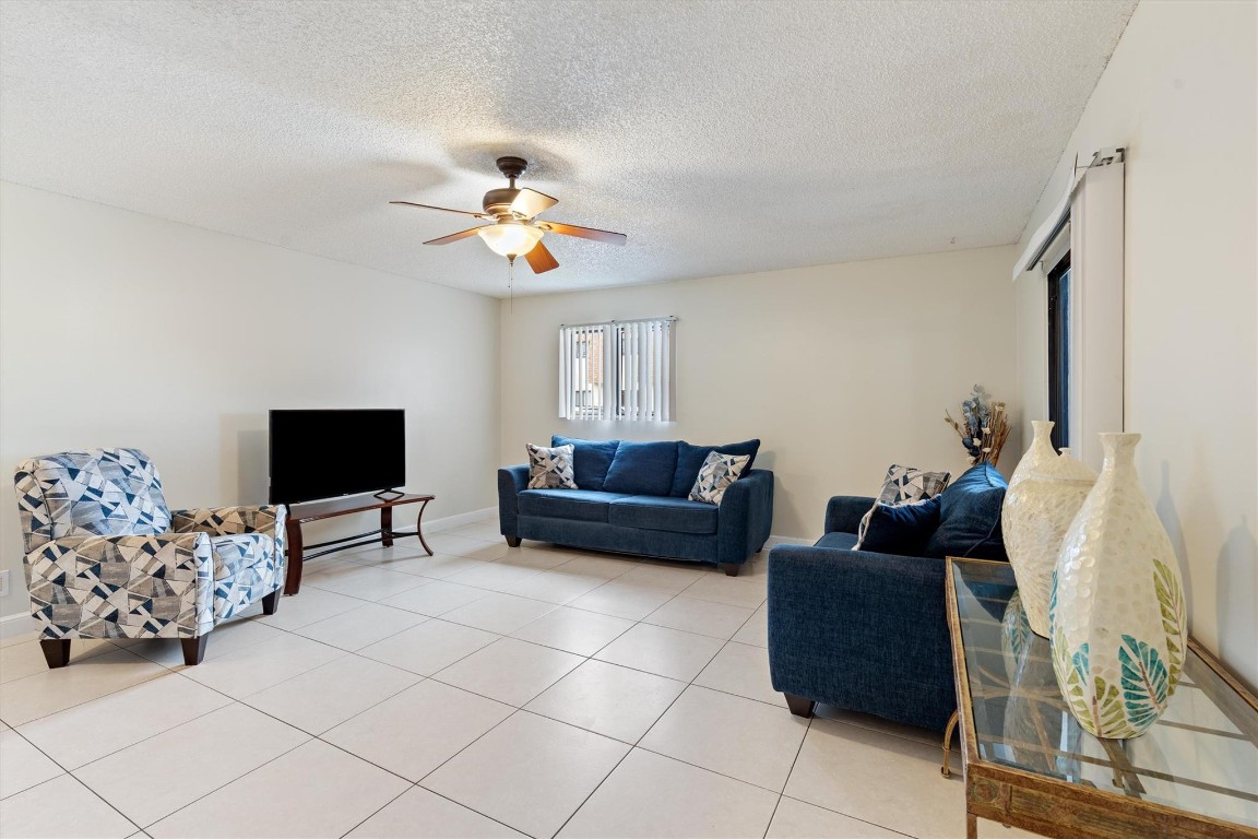 Le Clos - Residential