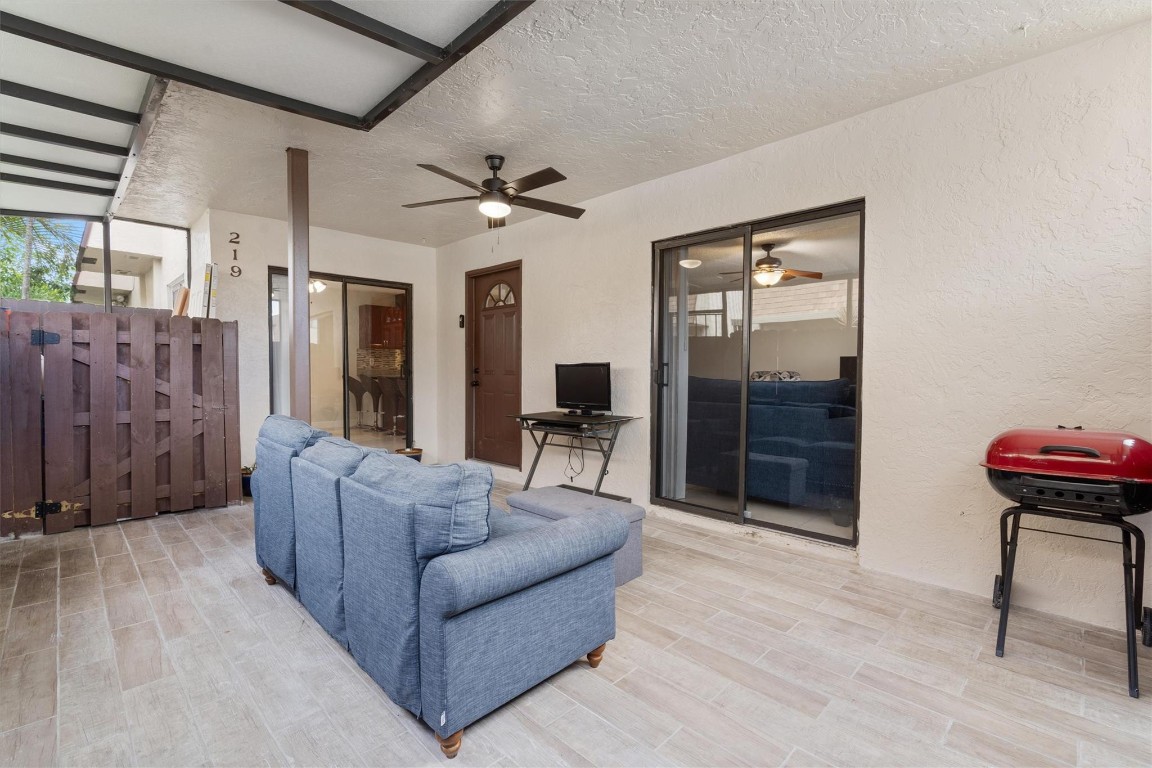 Le Clos - Residential