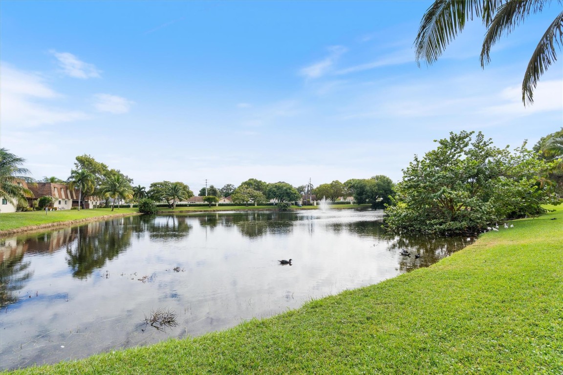 Le Clos - Residential