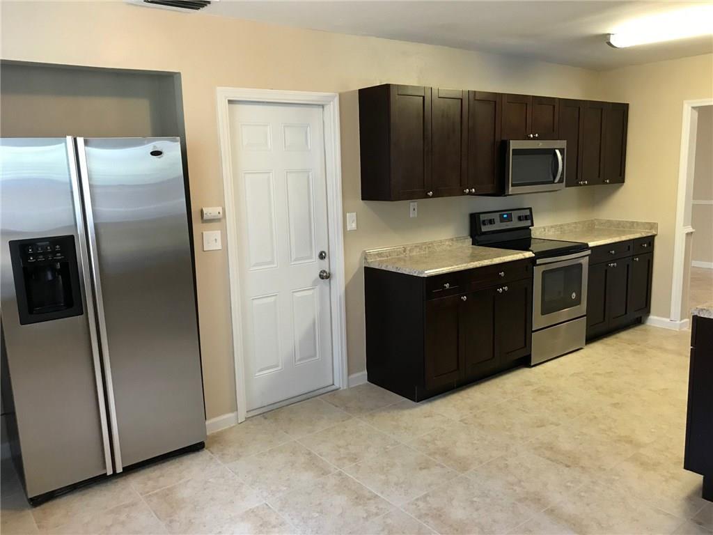 HOLLYWOOD HILLS - Residential Lease