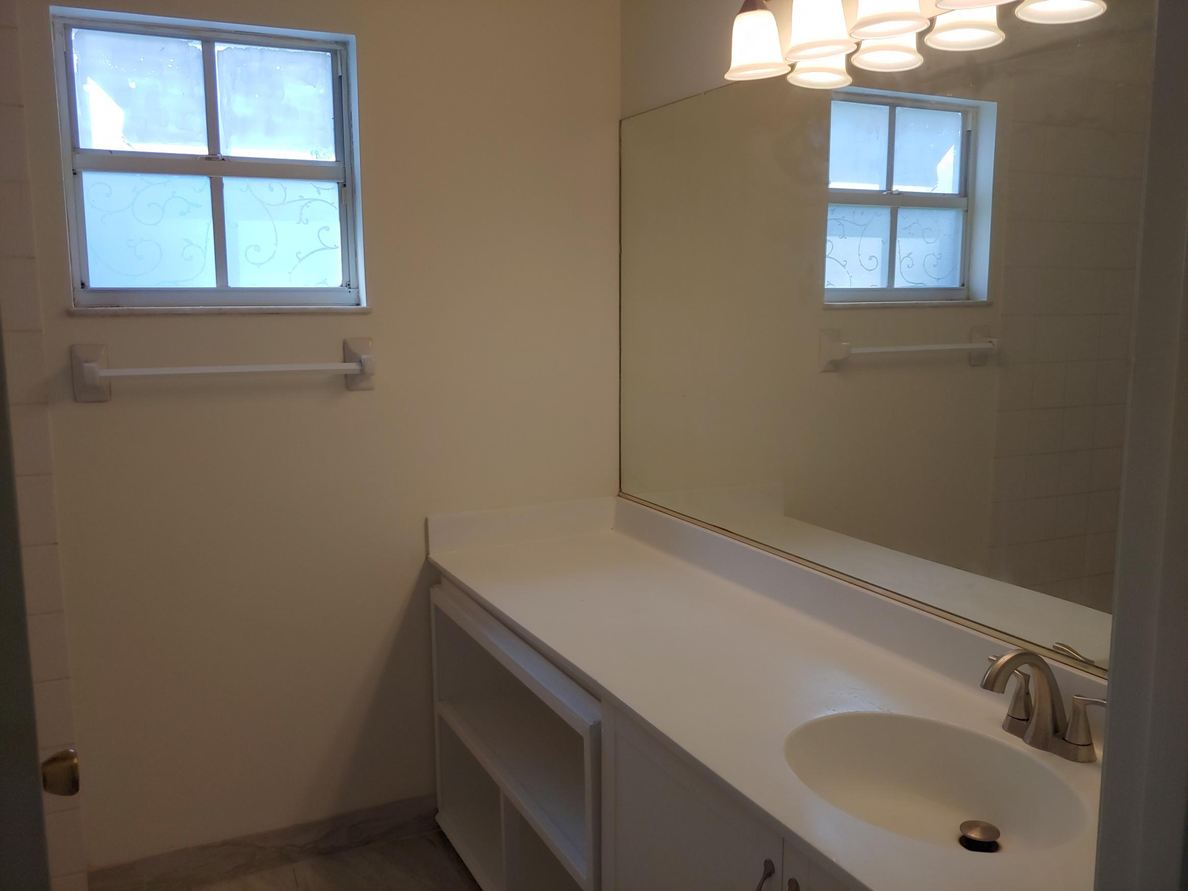 PORT ST LUCIE SECTION 17 - Residential Lease