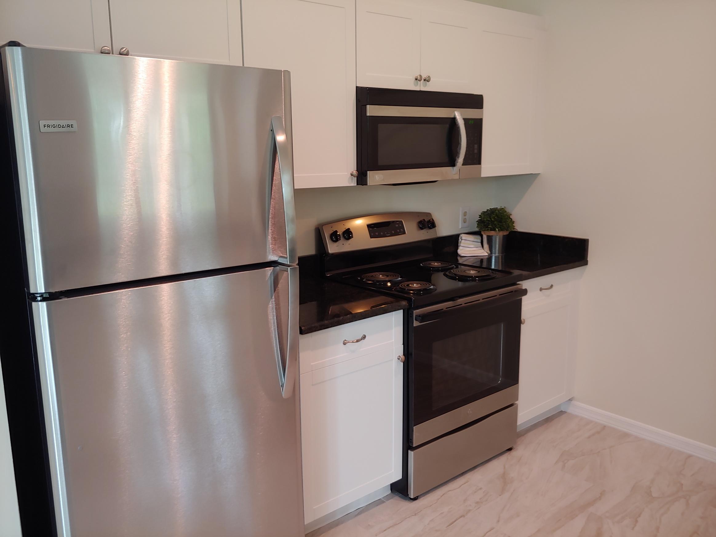 PORT ST LUCIE SECTION 17 - Residential Lease