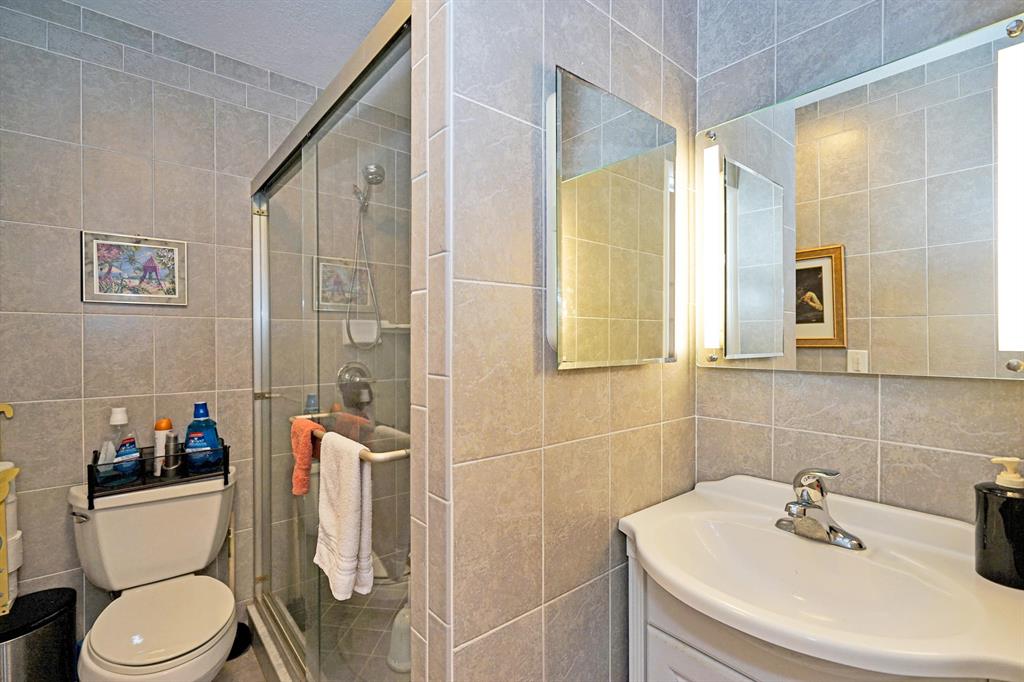 BOCA LAKES CONDO - Residential