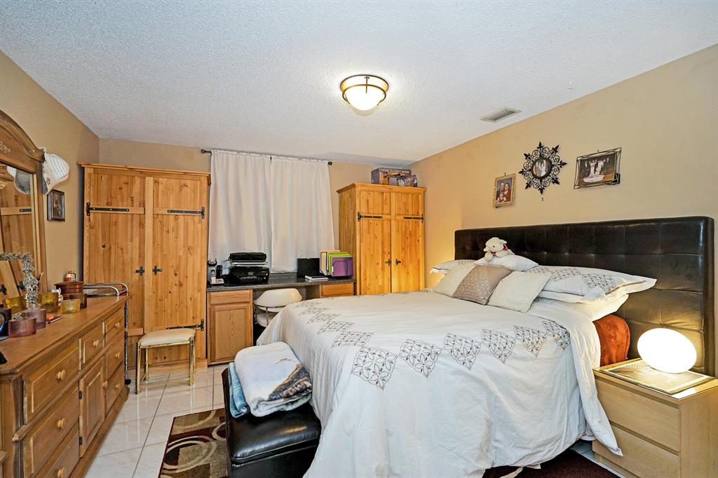 BOCA LAKES CONDO - Residential