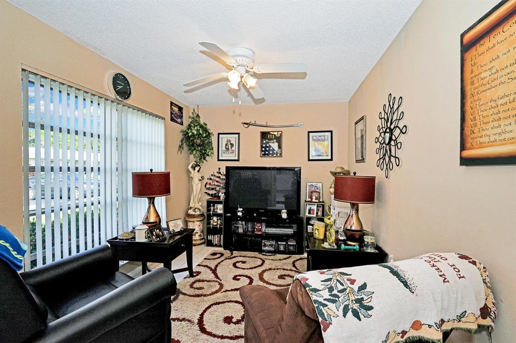 BOCA LAKES CONDO - Residential
