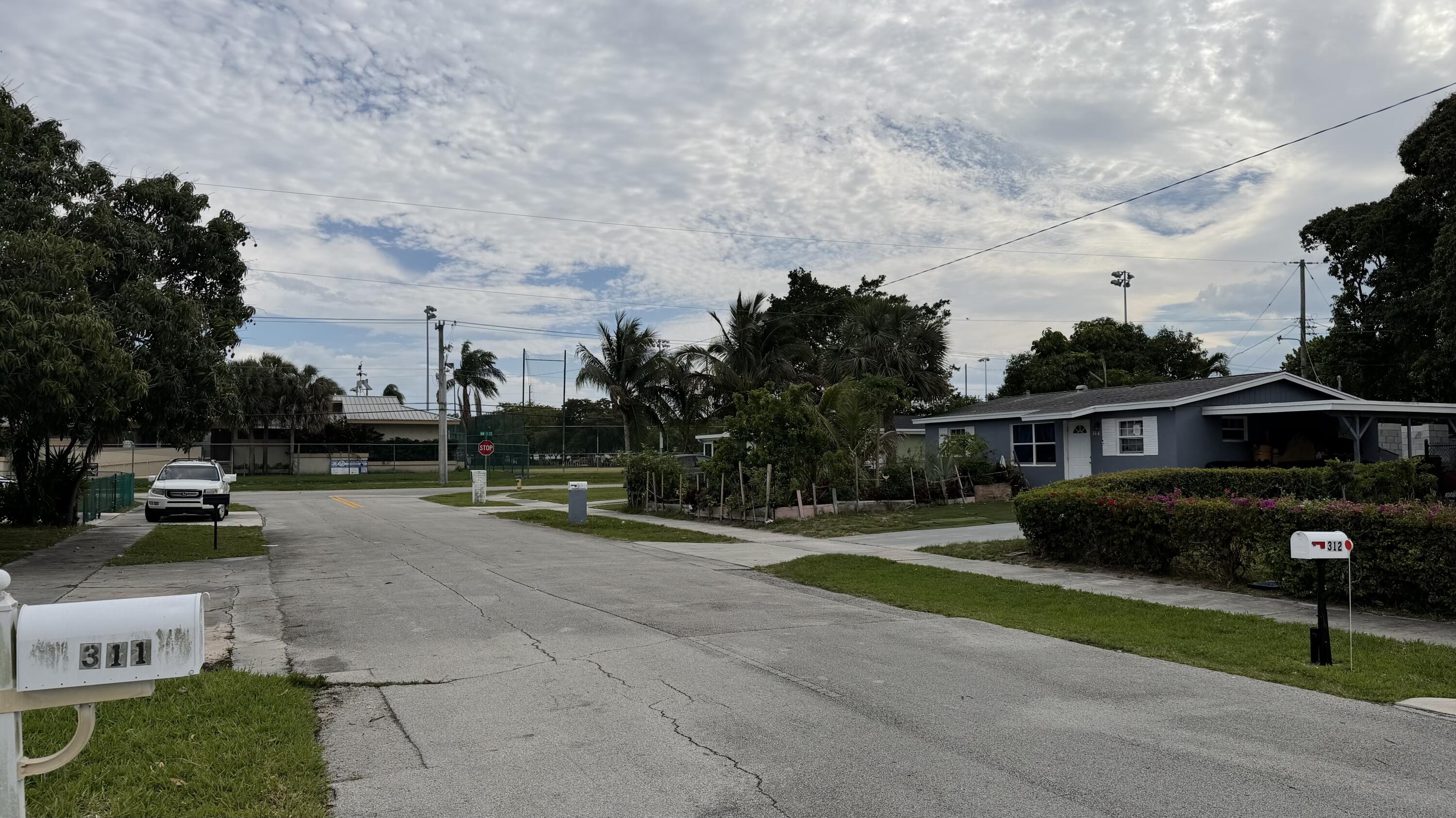 POINCIANA HEIGHTS DELRAY - Residential