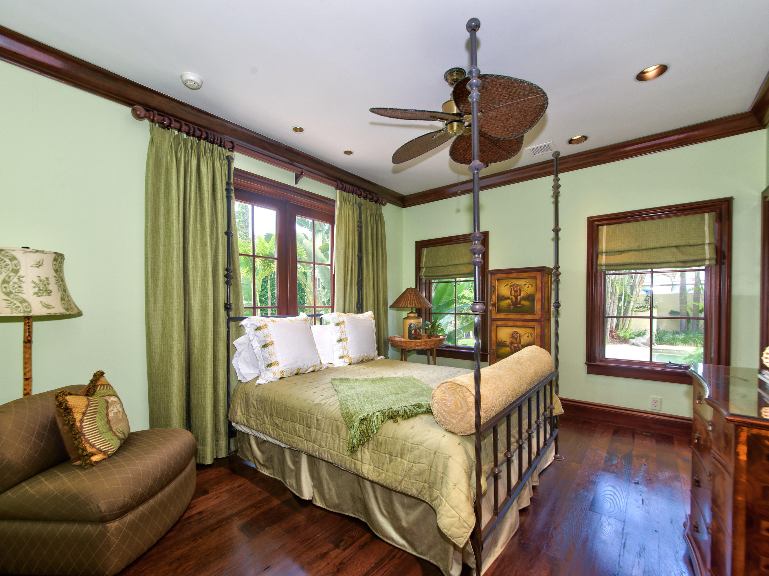 NORTH SHORE - Residential