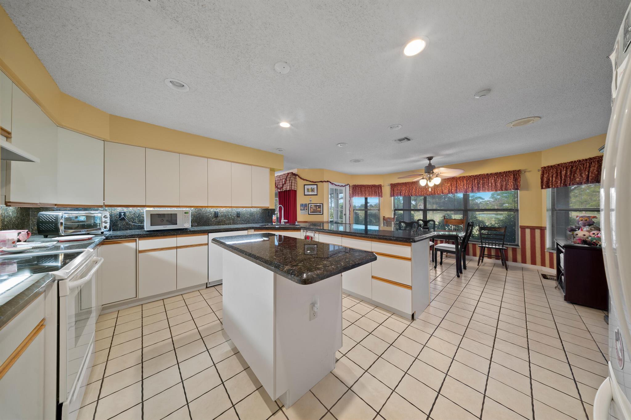 HOLIDAY PINES SUBDIVISION - Residential