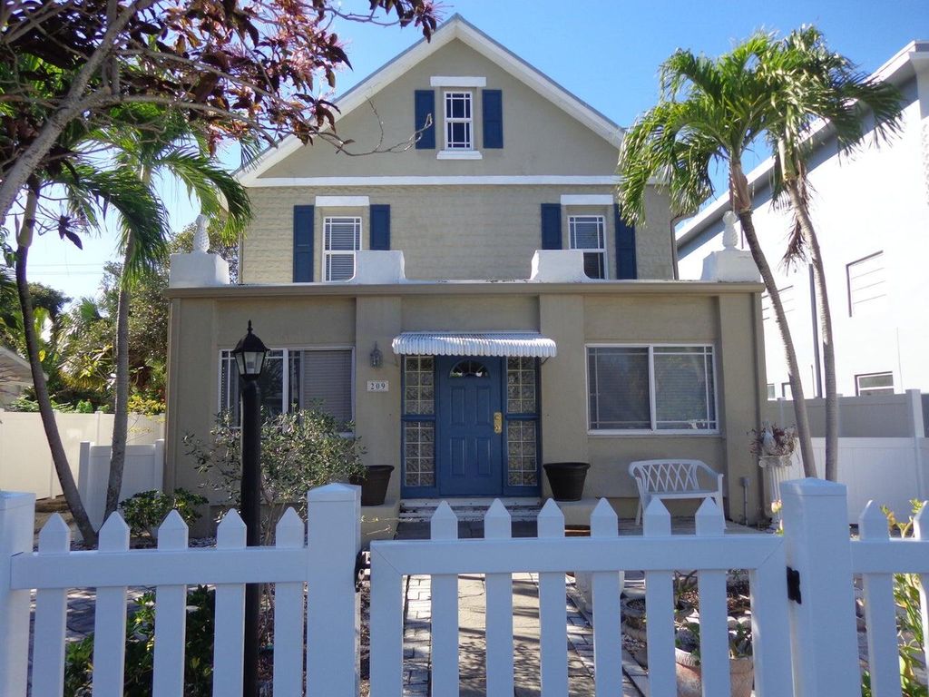 Photo of 209 S Lakeside Drive #A, Lake Worth Beach, FL 33460 (MLS # R11161541)