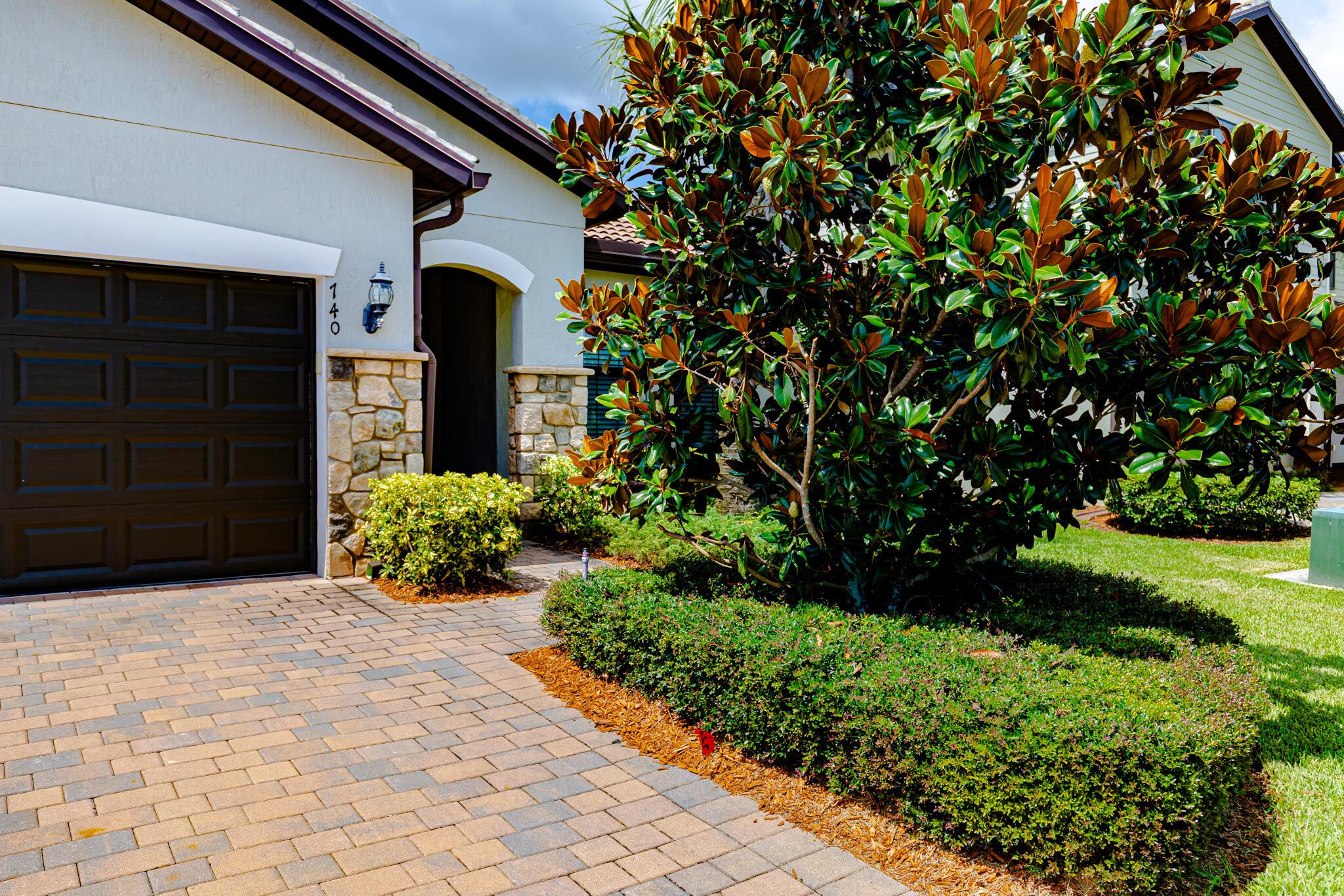 VERANDA GARDENS - Residential Lease