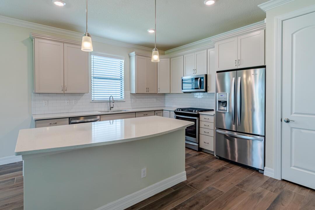 VERANDA GARDENS - Residential Lease