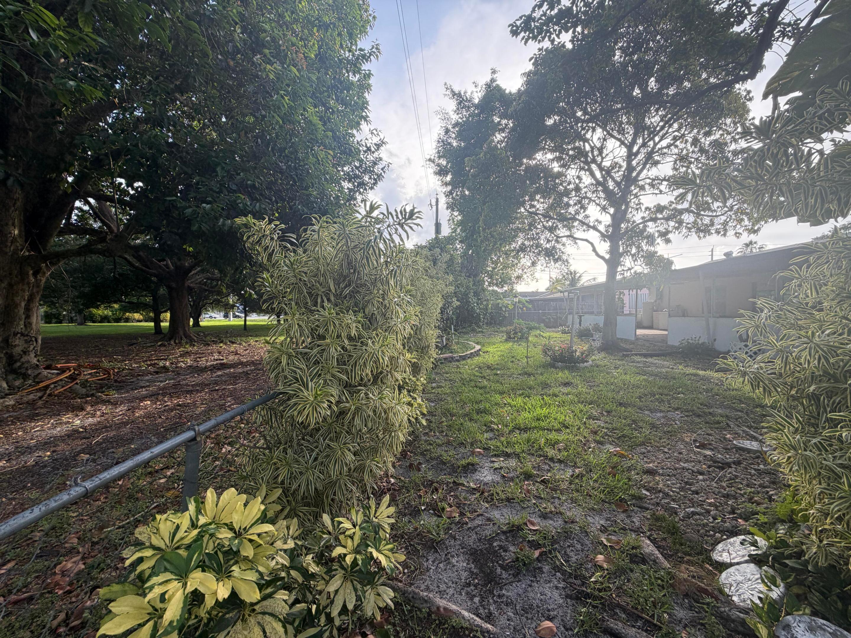 CITY OF LAUDERHILL SEC 1 - Residential
