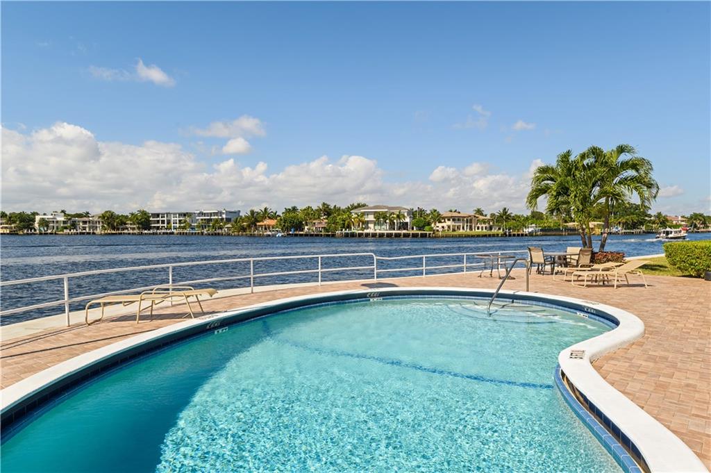 Fairbanks Terrace South - Residential