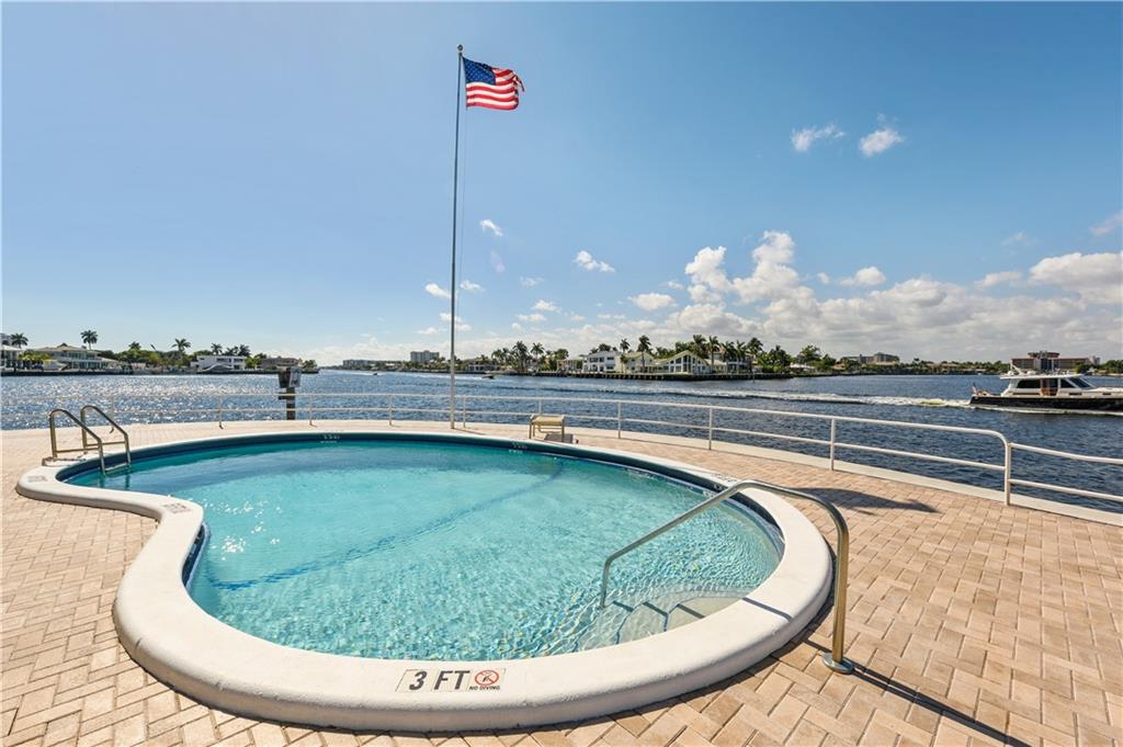 Fairbanks Terrace South - Residential