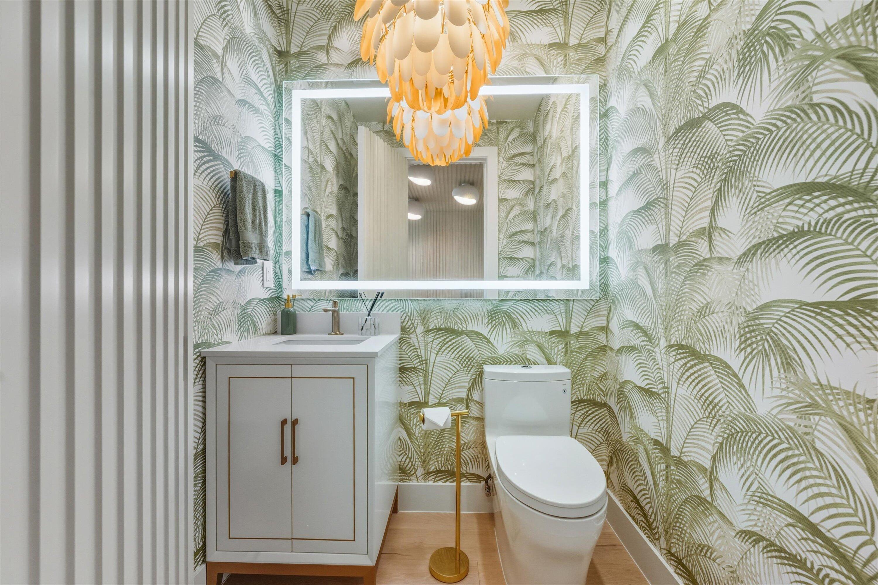 MALLORY SQUARE - Residential