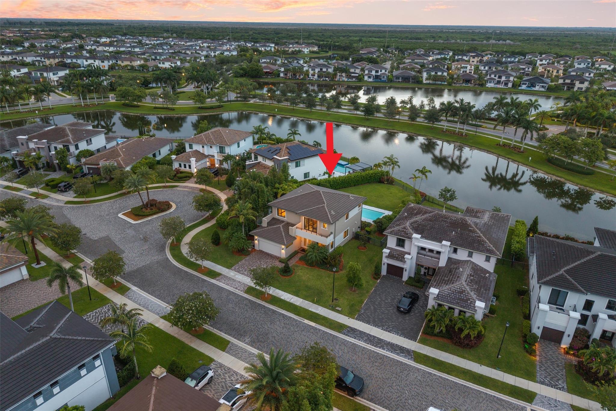 10593 N Lago Vista Cir