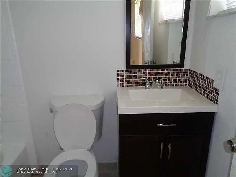 101 NE 41st St H123