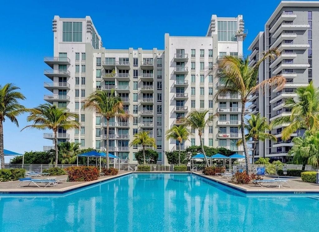 Photo of 300 S Australian Avenue #809, West Palm Beach, FL 33401 (MLS # B26056140)