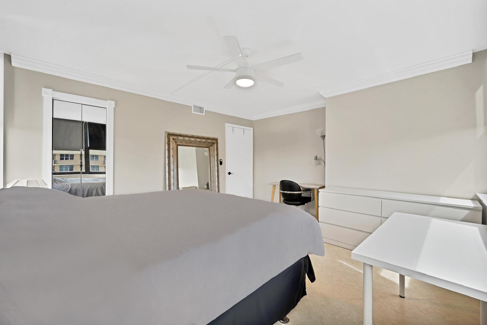 Quadomain CATANIA CONDO - Residential