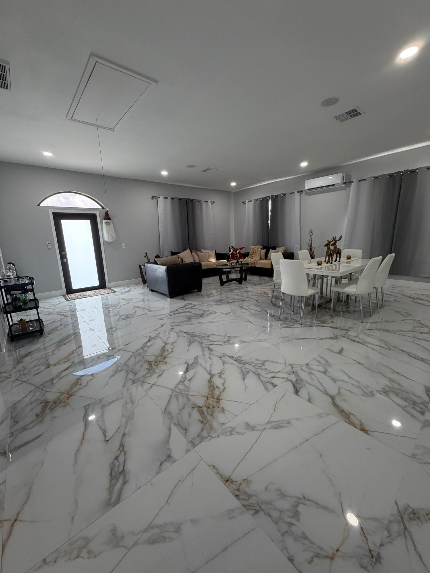 LA BELLE RANCHETTES S/D UNREC - Residential