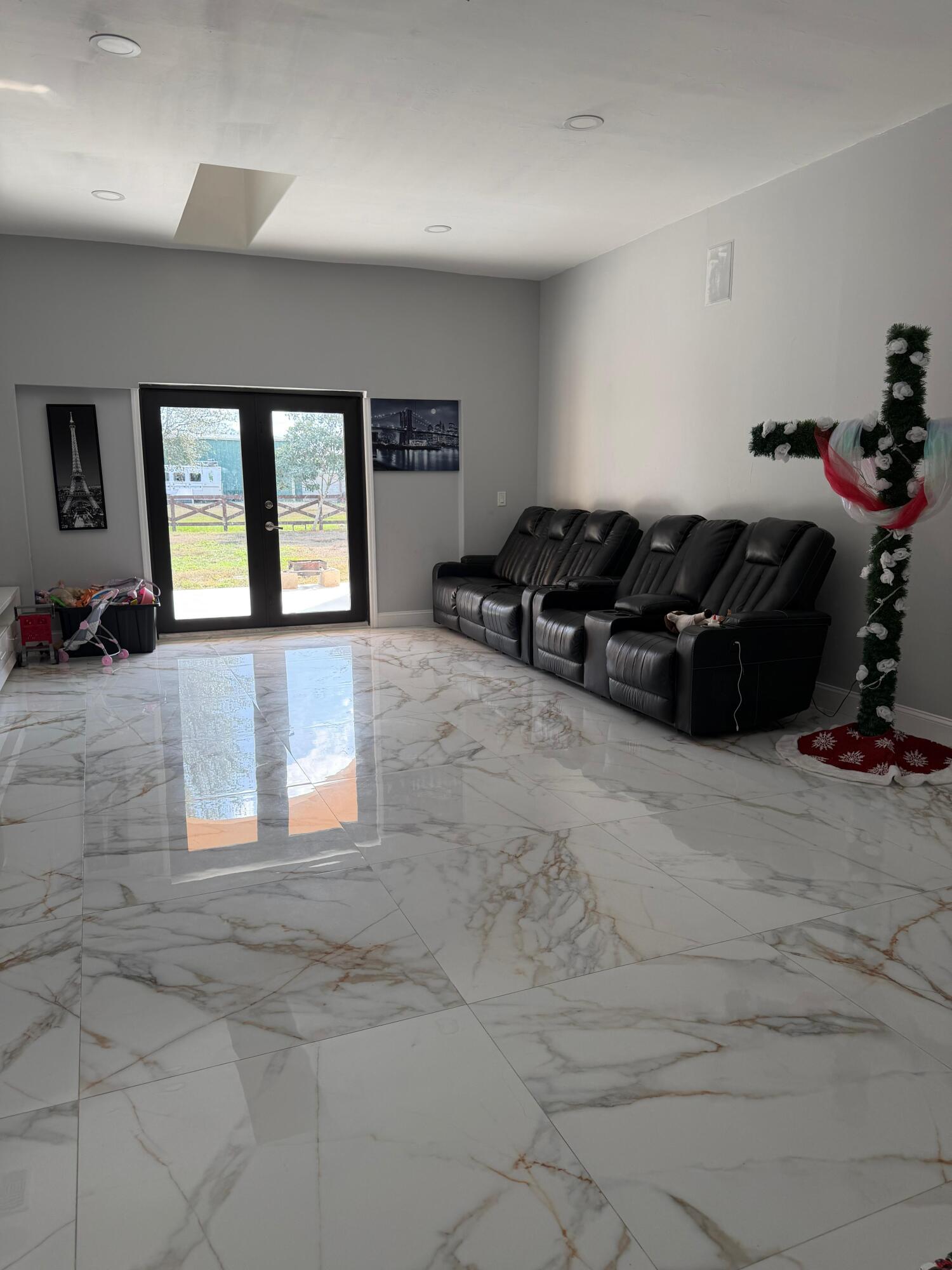 LA BELLE RANCHETTES S/D UNREC - Residential