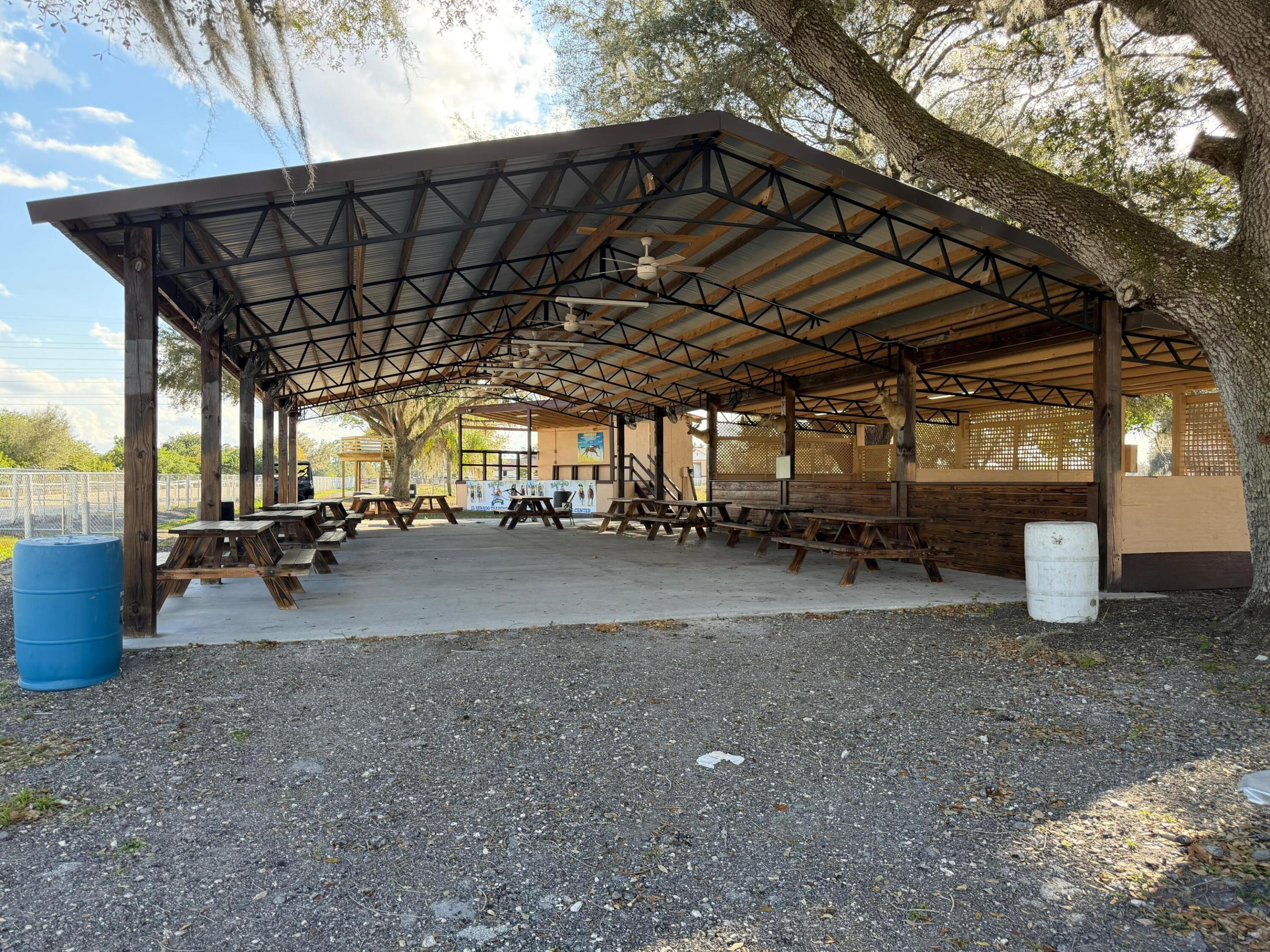 LA BELLE RANCHETTES S/D UNREC - Residential