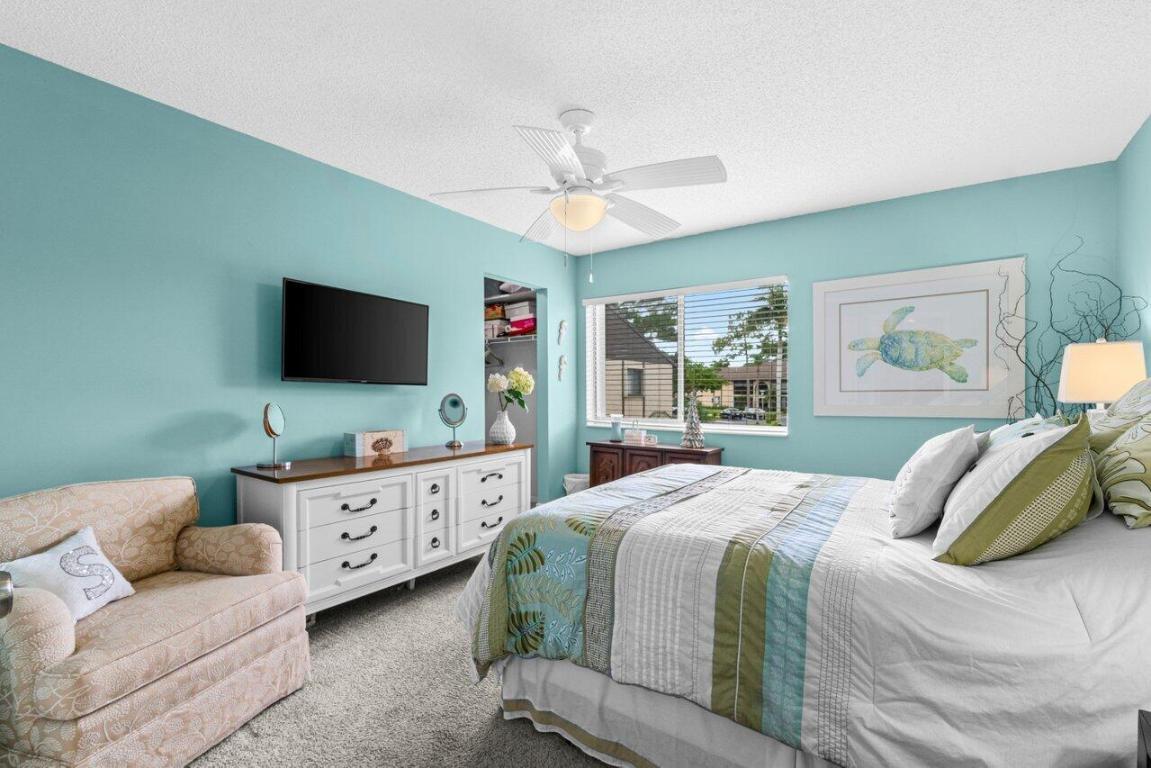 PINE RIDGE SOUTH IV CONDO - Residential Lease