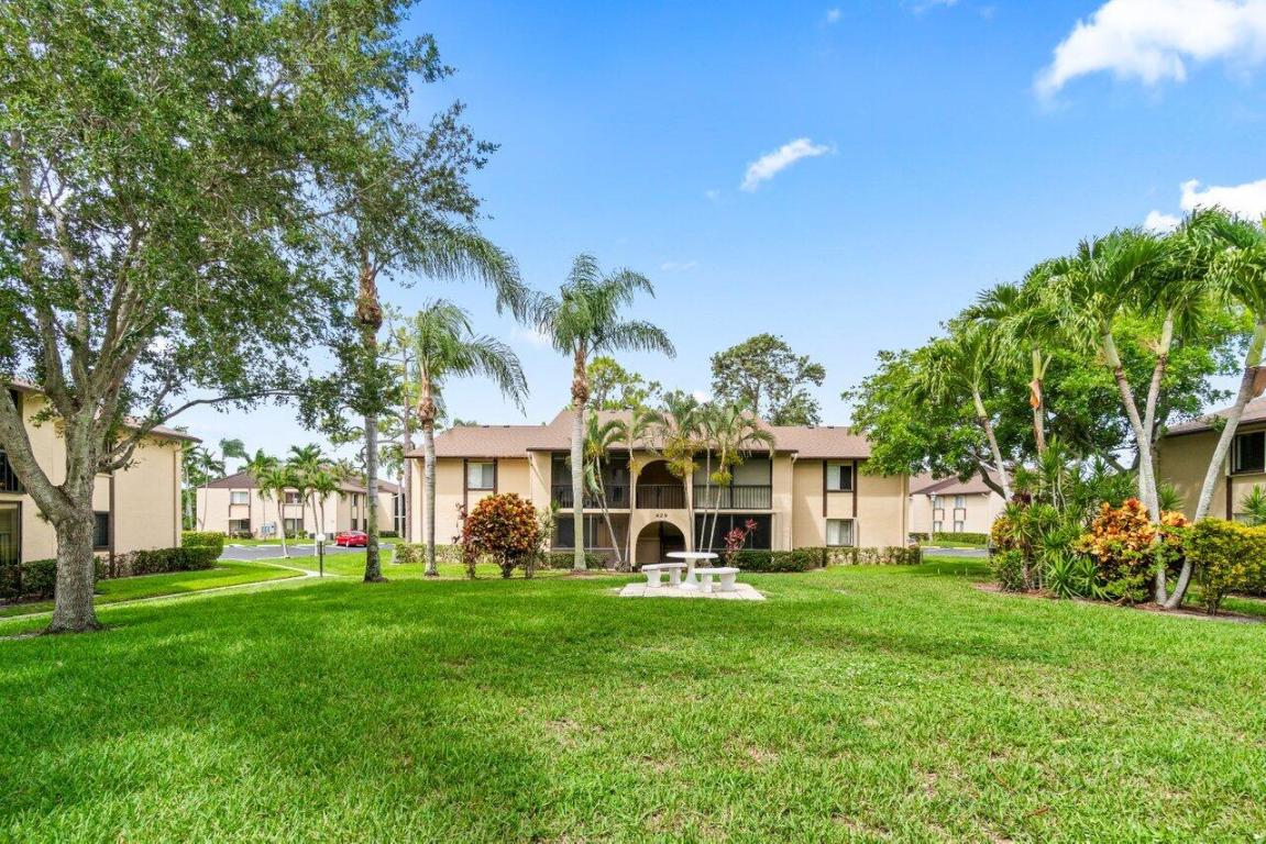 PINE RIDGE SOUTH IV CONDO - Residential Lease