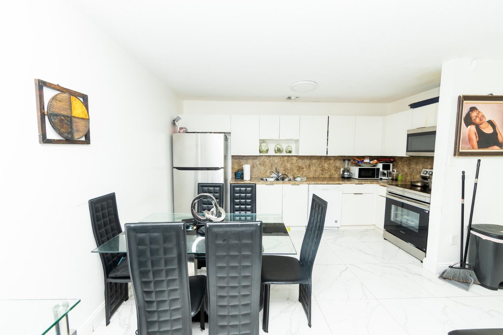 TIVOLI VILLAS - Residential