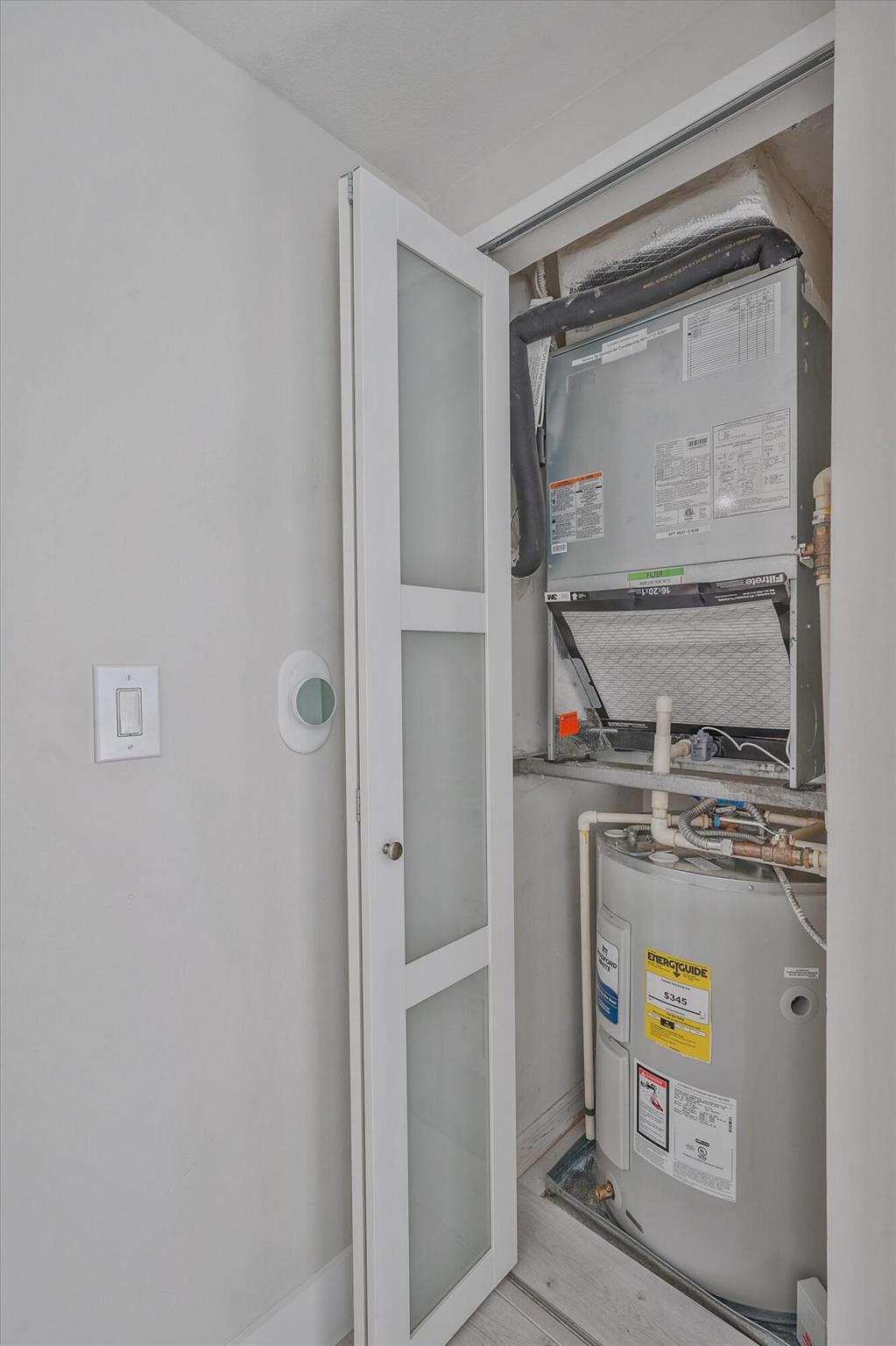 PRADO CONDO - Residential