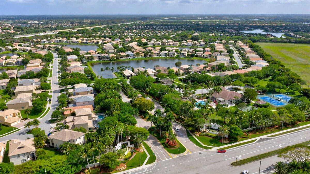 VILLAGES OF WINDSOR 3 - Residential