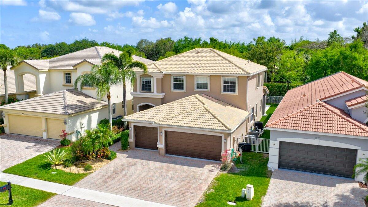 VILLAGES OF WINDSOR 3 - Residential