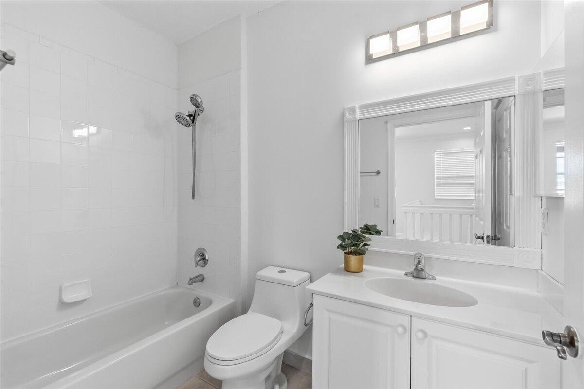 VILLAGES OF WINDSOR 3 - Residential