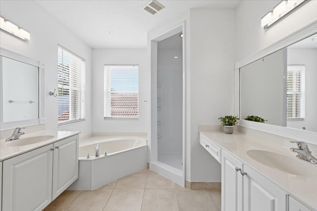 VILLAGES OF WINDSOR 3 - Residential