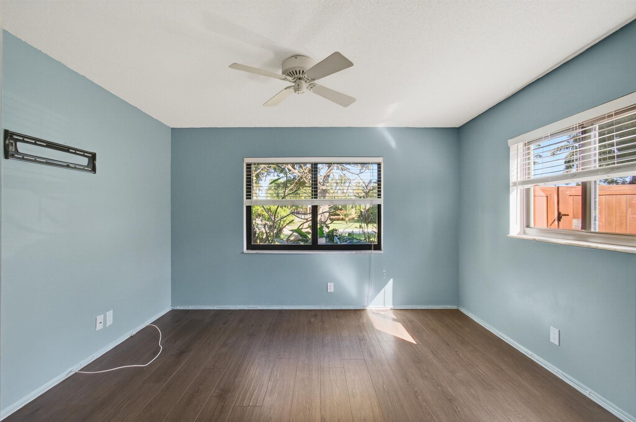 TROPIC PALMS 1 - Residential