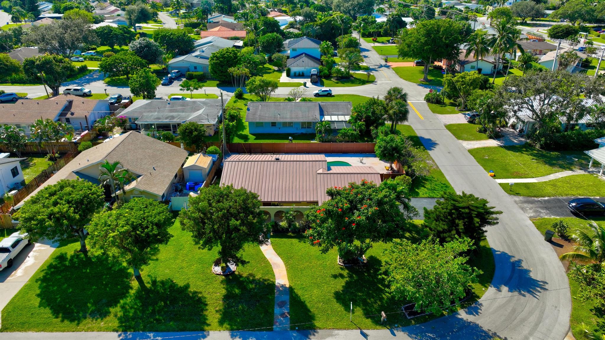 TROPIC PALMS 1 - Residential