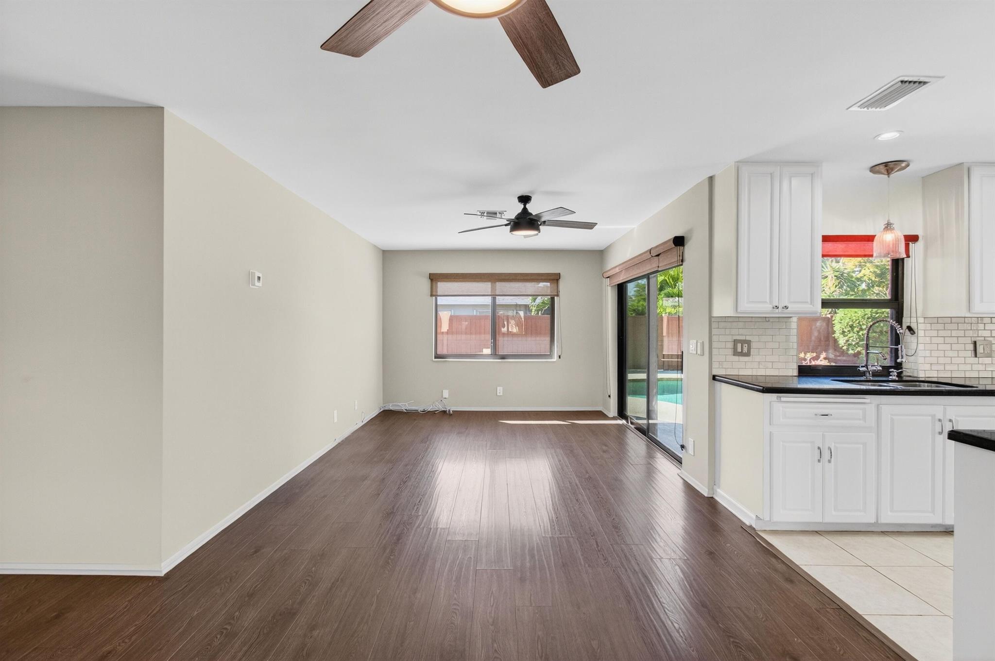 TROPIC PALMS 1 - Residential