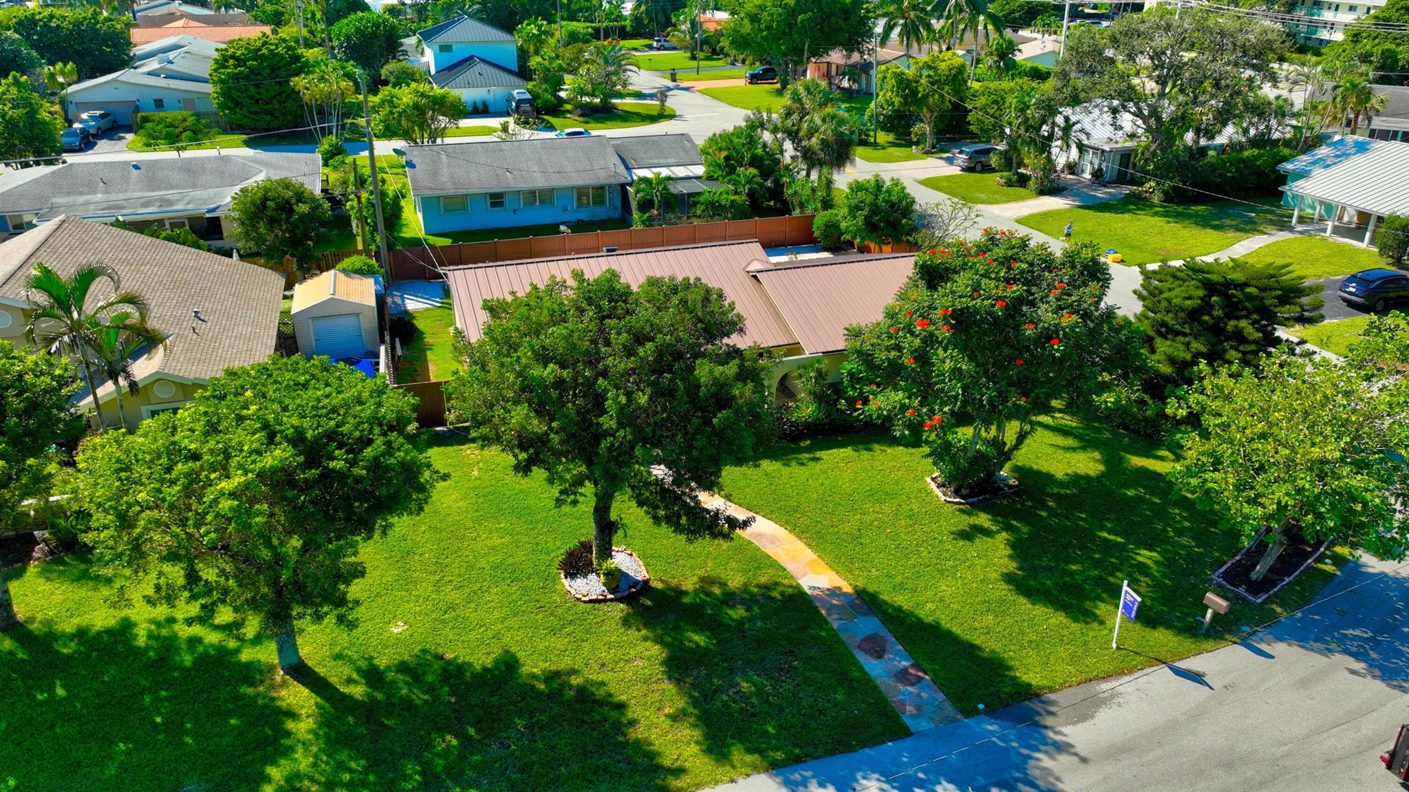 TROPIC PALMS 1 - Residential