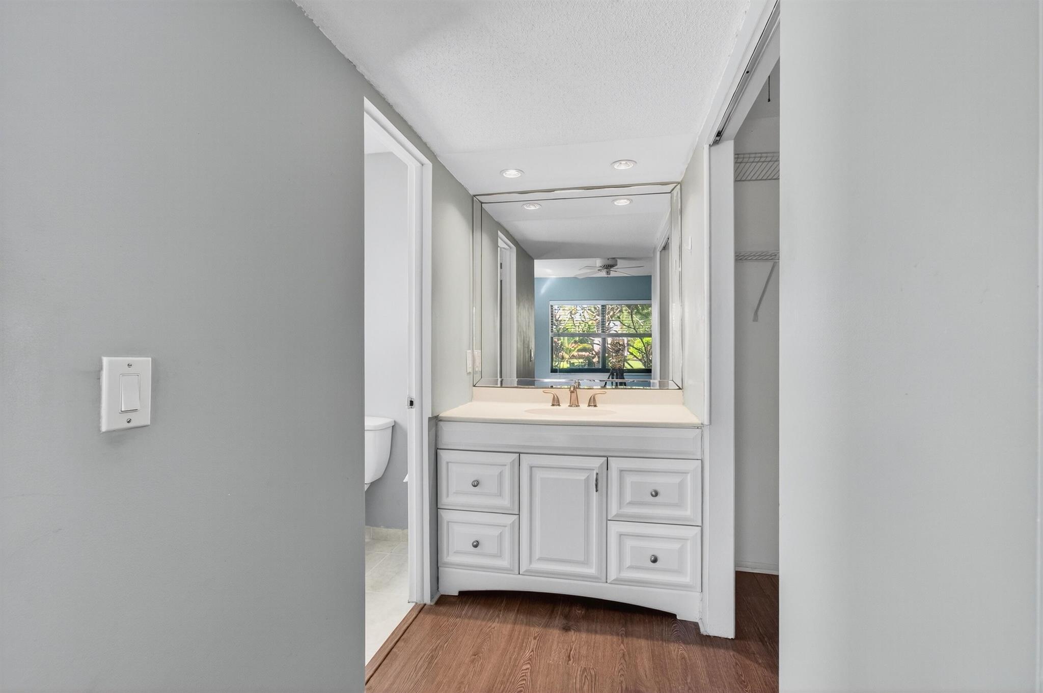 TROPIC PALMS 1 - Residential