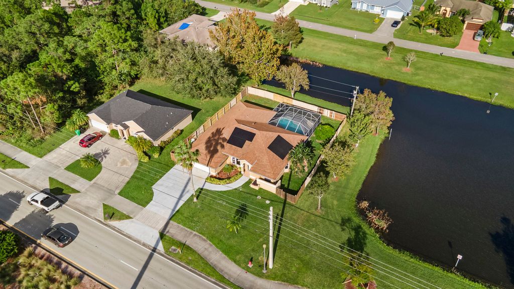 Photo of 2141 SW Bayshore Boulevard, Port Saint Lucie, FL 34984 (MLS # B26014976)