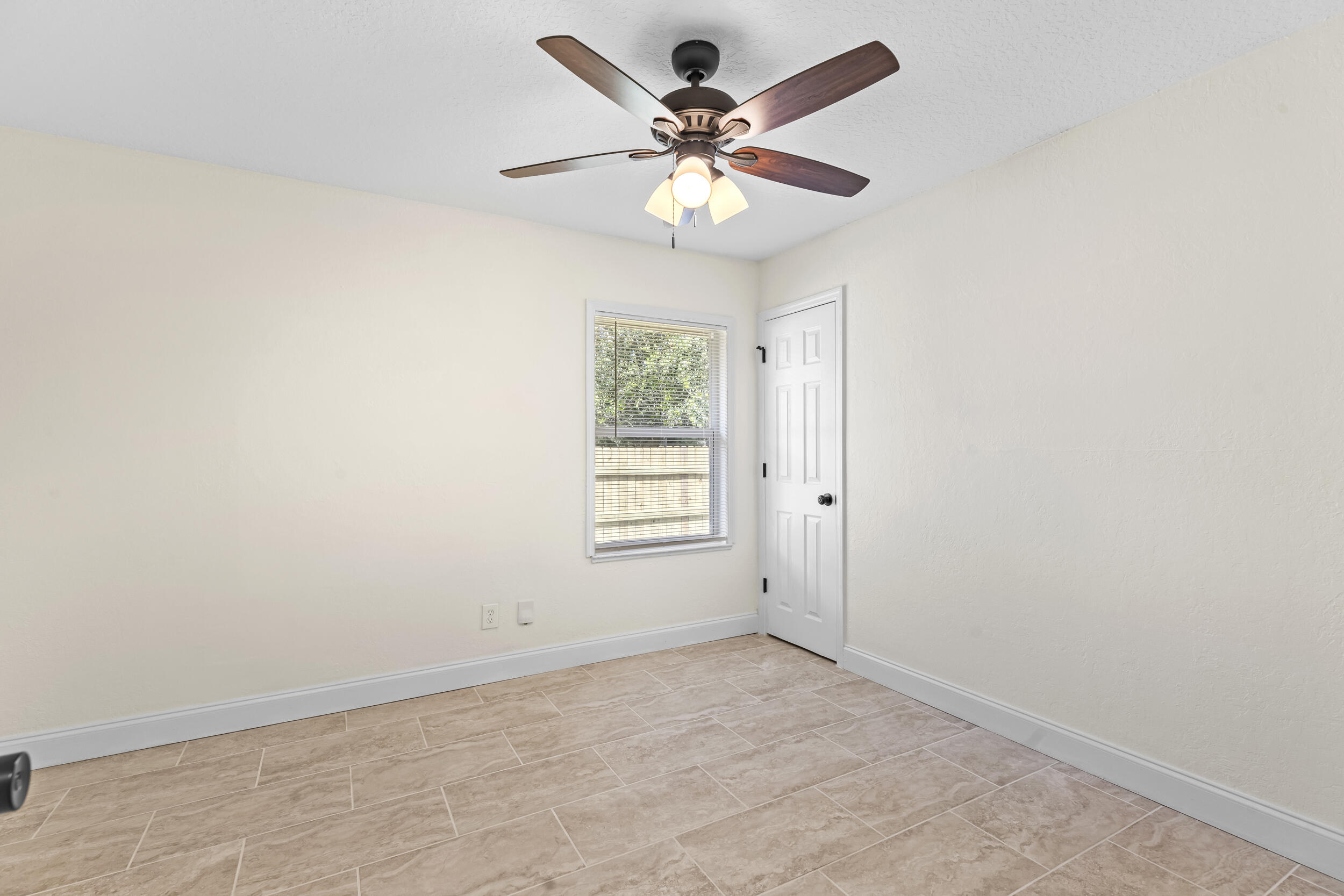 PORT ST LUCIE SECTION 18 - Residential Lease