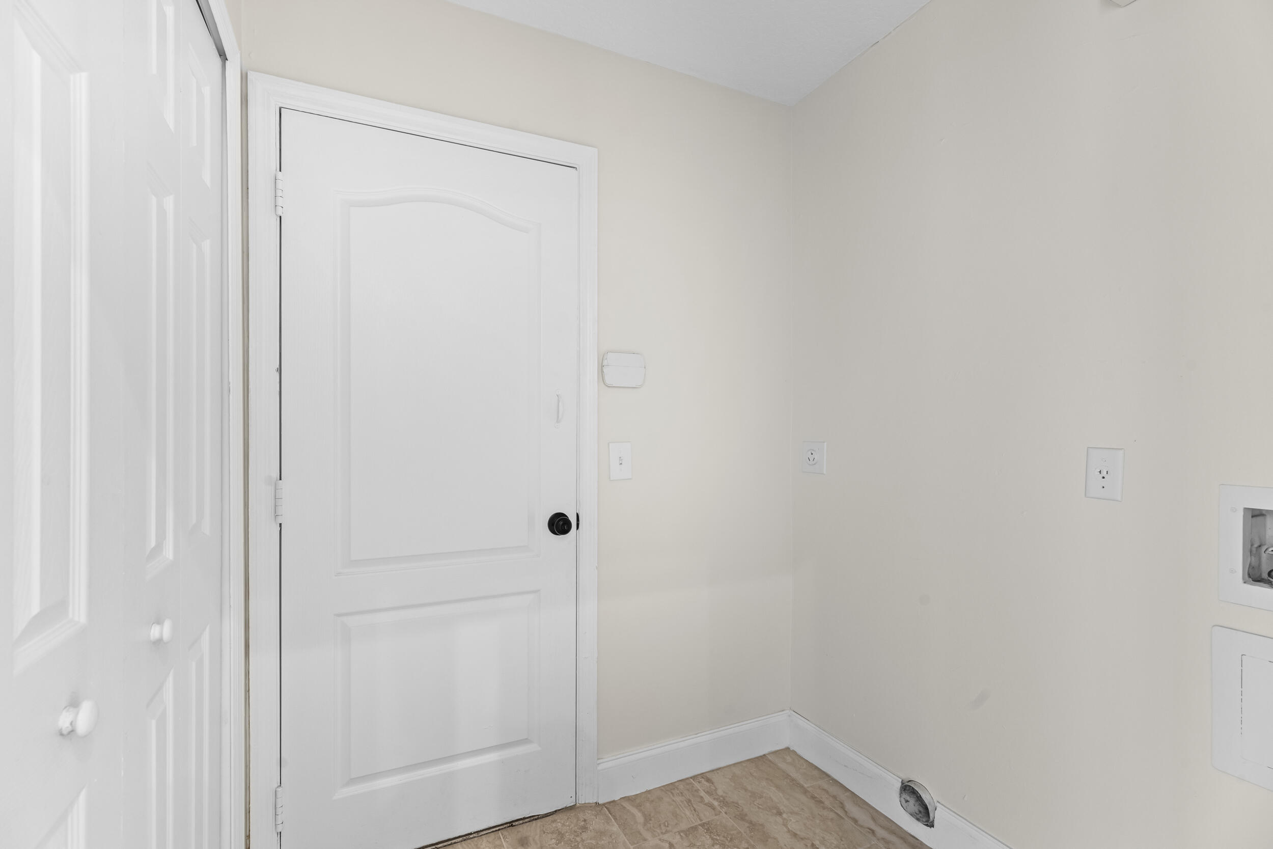 PORT ST LUCIE SECTION 18 - Residential Lease