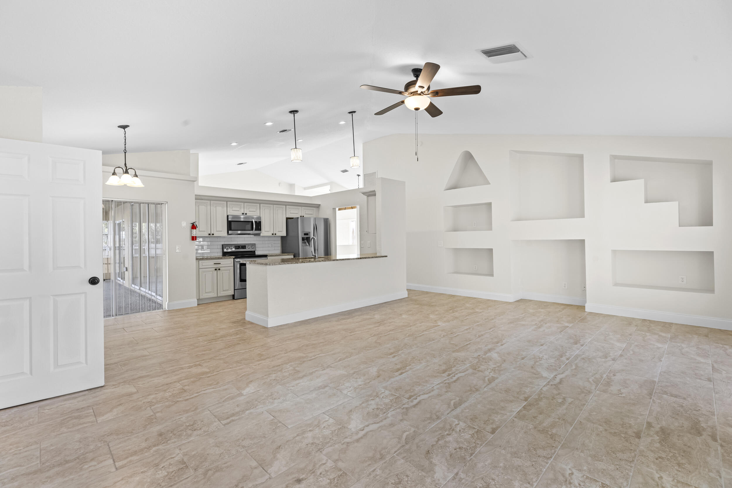 PORT ST LUCIE SECTION 18 - Residential Lease