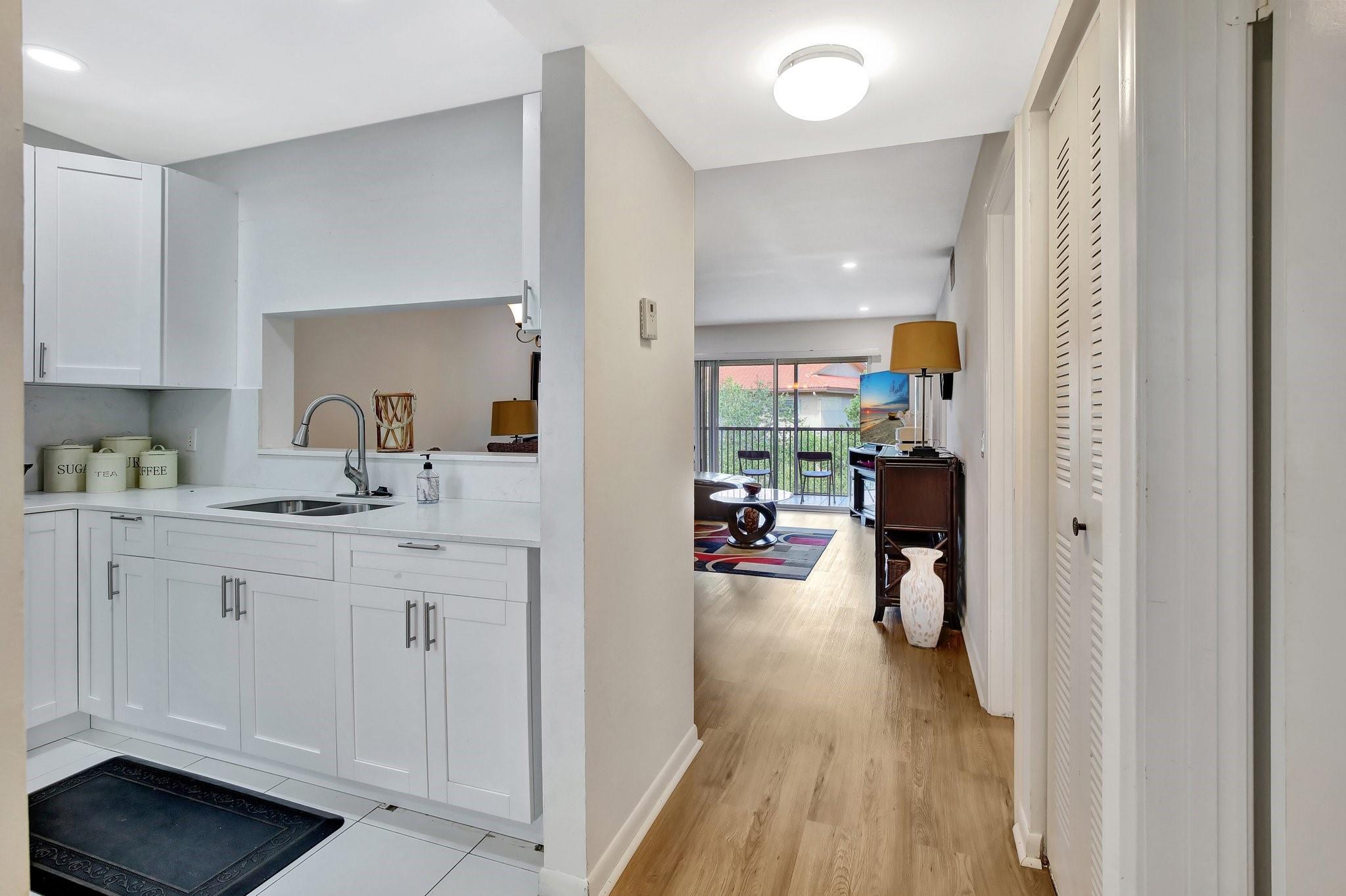1200 SW 124th Ter 404 O