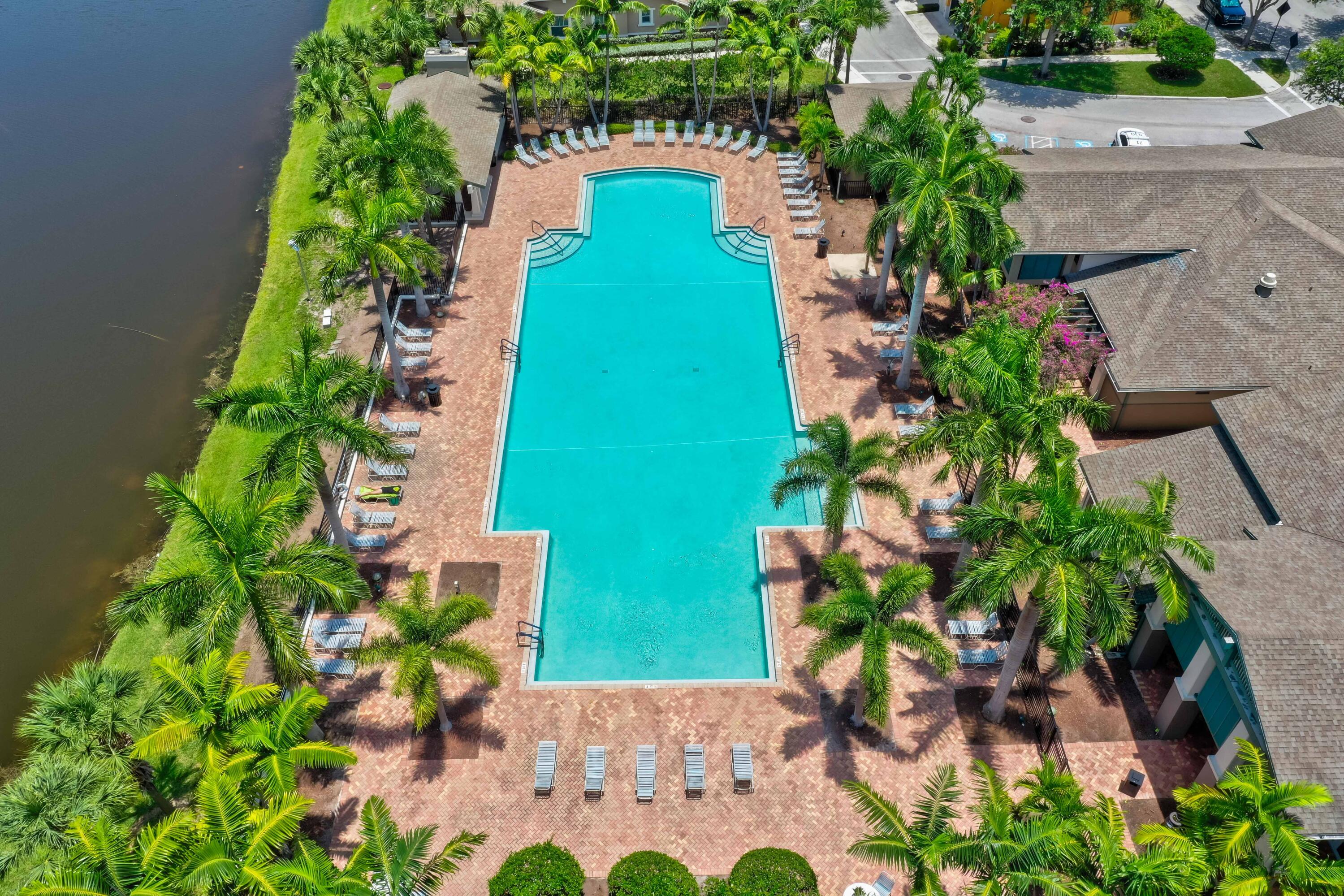 CITYSIDE CONDO - Residential